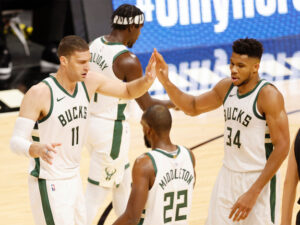 "Bucks" šventė pergalę namuose