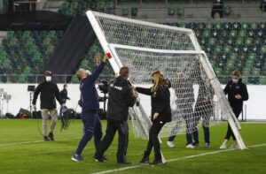 Per aukšti vartai gali kainuoti pergalę